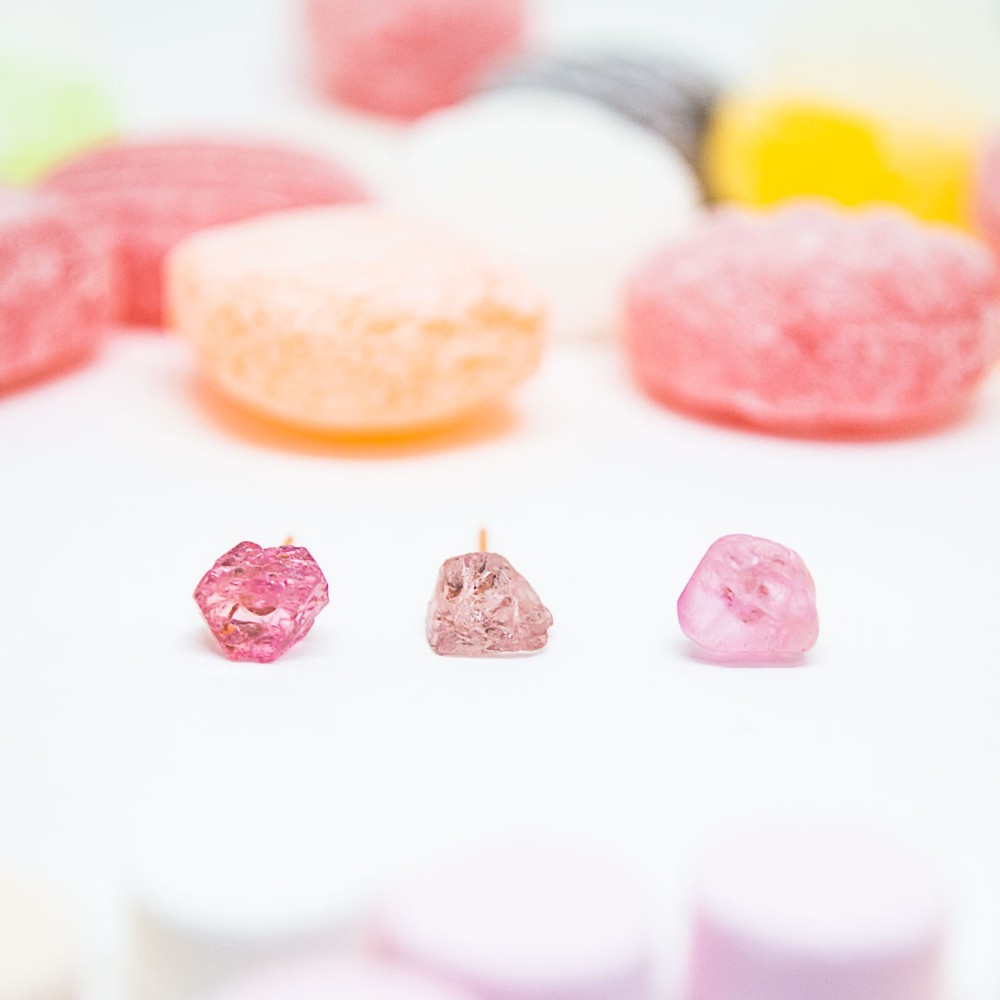 K10 ビルマ産非加熱スピネルの原石ピアス *Candy Pink*