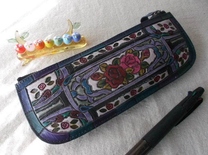 レザーペンケース　刻印＆拭き染め