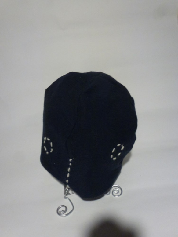男女兼用リバーブルニット刺繍ストレッチ帽子紺×杢グレー 1枚目の画像