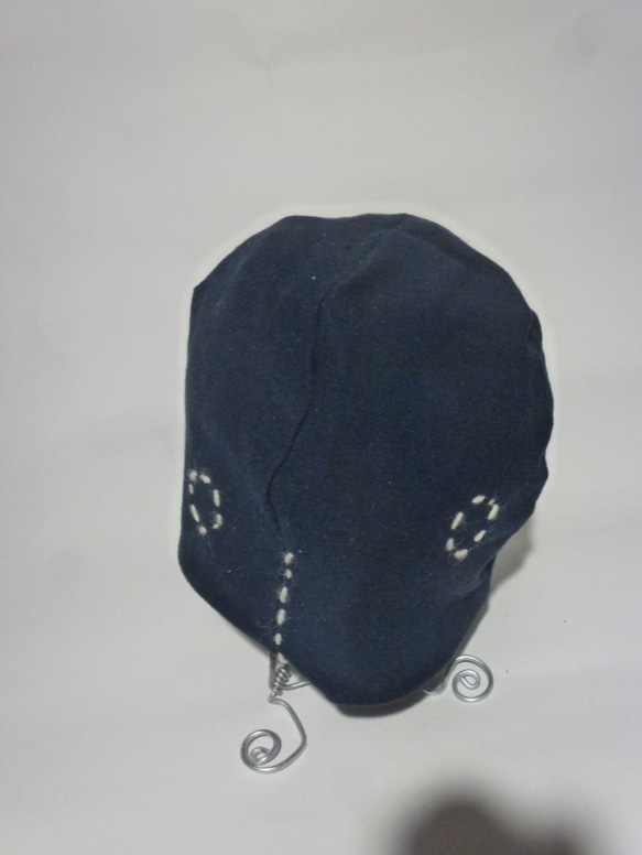 男女兼用リバーブルニット刺繍ストレッチ帽子紺×杢グレー 2枚目の画像