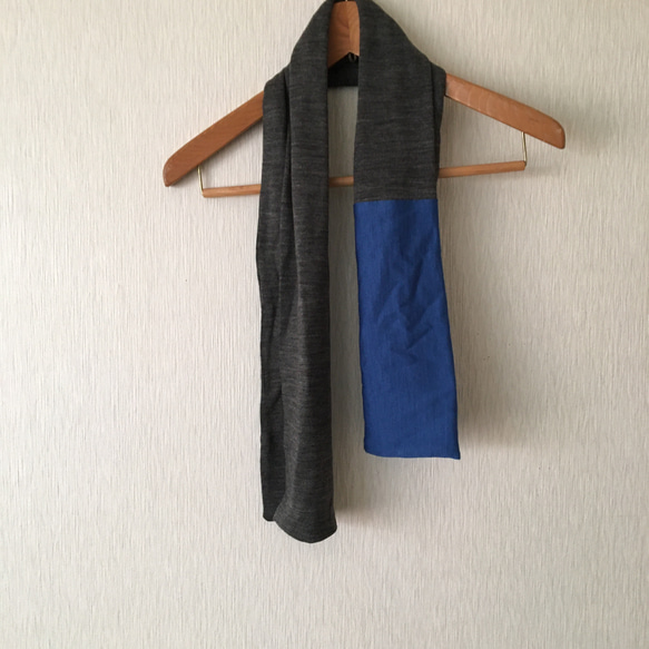 ウールふんわり長袖タートルカットソーストール付き　紺Ｆ 2枚目の画像