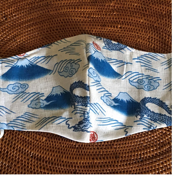 冷感生地使用夏用立体マスク　和柄富士山柄布帛オフ青系Ｌ 1枚目の画像