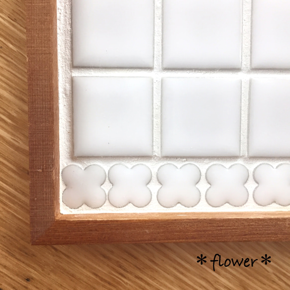 小さなサイズのタイルトレー＊flower &square 3枚目の画像