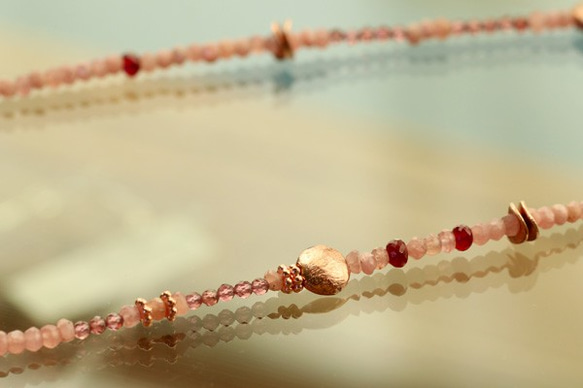 ピンク石のネックレス 1枚目の画像