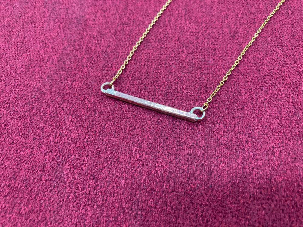 模様が選べるシンバル合金で創ったバータイプネックレス 6,958円