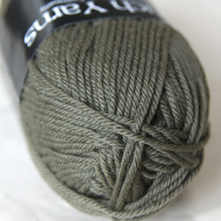 ニュージーランドメリノウール100％　並太8ply　50ｇ玉　olive 3枚目の画像