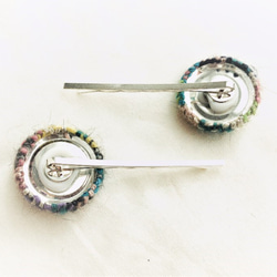 手織り生地くるみボタンのヘアピン2本セット⑩　ＮＺポッサム・メリノ・シルク 3枚目の画像