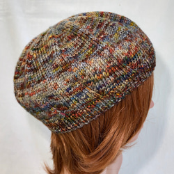 シンプルなメリヤス編みのベレー帽 　NZメリノ100％　手染めマルチカラー　S-Mサイズ 3枚目の画像