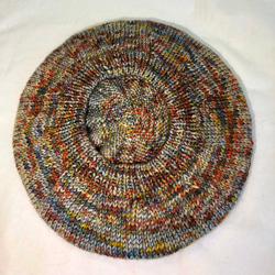 シンプルなメリヤス編みのベレー帽 　NZメリノ100％　手染めマルチカラー　S-Mサイズ 8枚目の画像