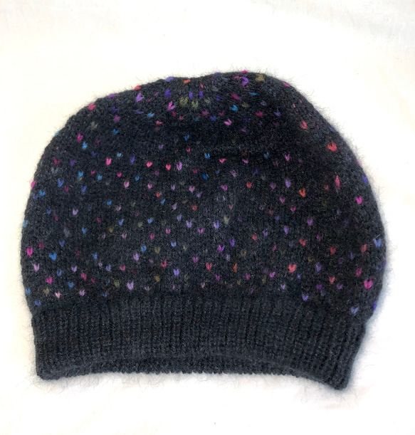 NZポッサム・メリノ・シルク　編み込み帽　ブラック×手染めマルチカラー 4枚目の画像