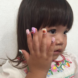 再販4 kids つけ爪 ネイルチップ ♡*  お花 子供用 幼稚園 お誕生日 3枚目の画像