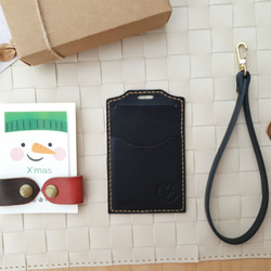 聖誕禮物 / 交換禮物-證件套+手腕帶+集線器(附聖誕包裝)│可烙印 第2張的照片