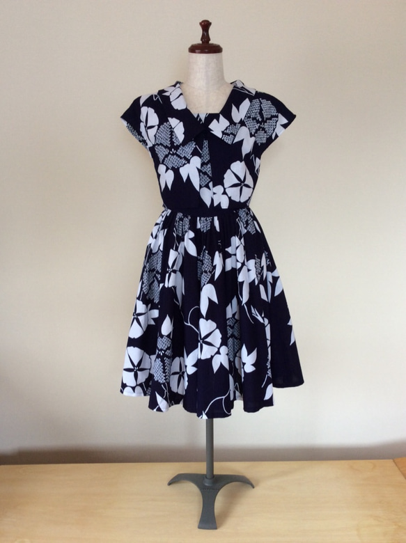 浴衣地のワンピース&ボレロ  朝顔の柄(紺地) 4枚目の画像