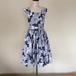 浴衣地のワンピース&ボレロ  牡丹と菊柄 7枚目の画像