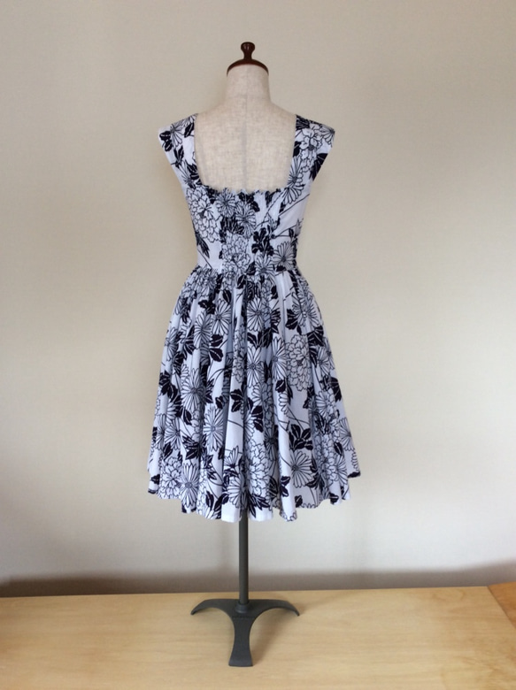 浴衣地のワンピース&ボレロ  牡丹と菊柄 8枚目の画像