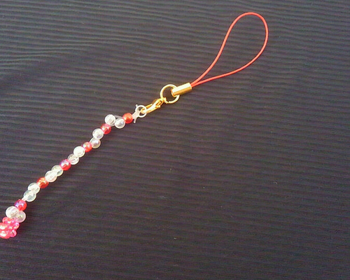 ビーズストラップ(赤) 携帯ストラップ ソライロ 通販 4287954｜Creema