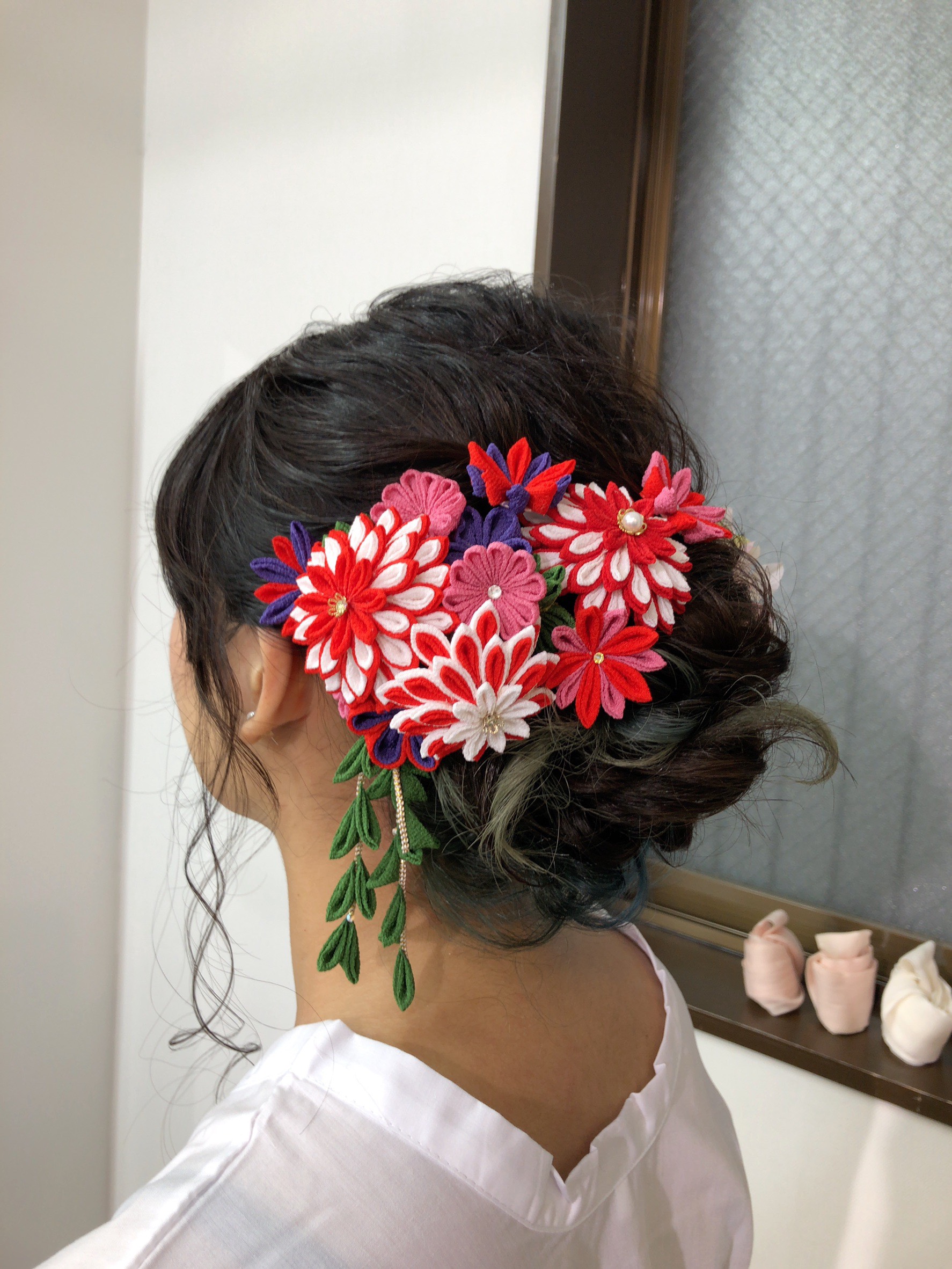 つまみ細工⭐︎髪飾り⭐︎絲