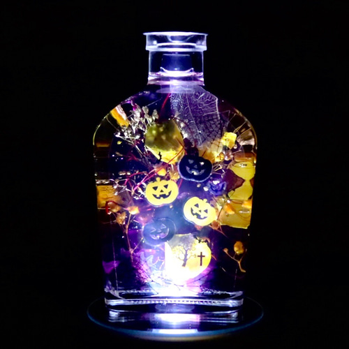早割》LEDライト付きウイスキーボトル型ジャックオランタン