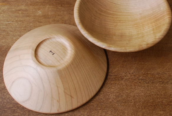 ベリー皿　木の器　直径18ｃｍ　(材　さくら) 4枚目の画像
