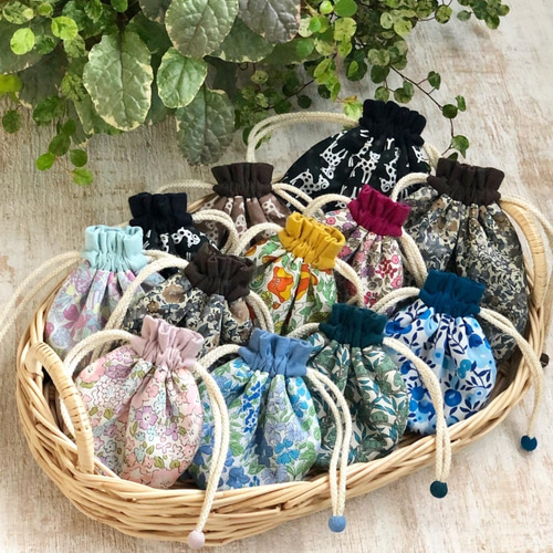 handmade】巾着袋SS handmade】巾着袋SS 輸入リバティ ベッツィ Betsy