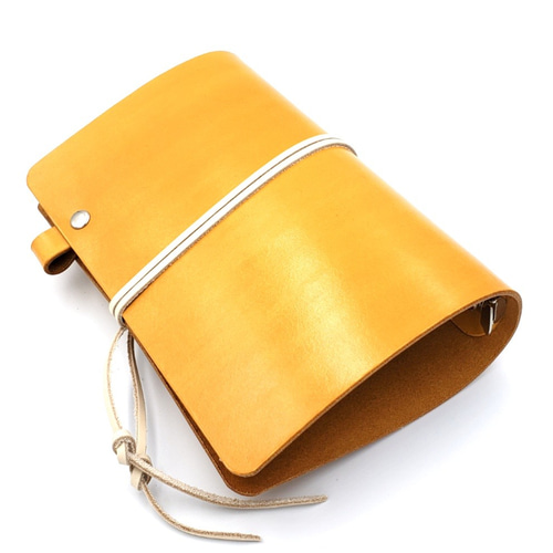 頑張らない システム手帳 バイブルサイズ ヌメ革 手染め キャメル 手帳