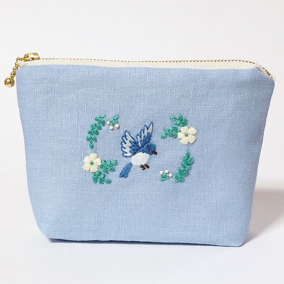 なっきです♪草花のリース刺繍　ペタンコポーチ　ハンドメイド なっきです♪草花のリース刺繍 ペタンコポーチ ハンドメイド