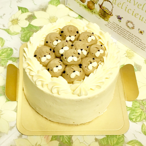 4号サイズ バタークリームのカワウソぎゅうぎゅうデコレーション