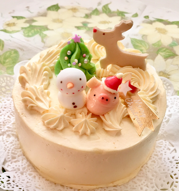 ご予約分 クリーマ限定 ４号こぶたサンタのクリスマスケーキ 1枚目の画像