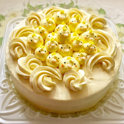 ６号バタークリーム 幸せの黄色いオカメインコぎゅうぎゅうデコレーション 1枚目の画像
