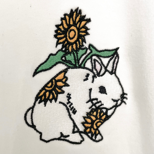 うさぎと向日葵Tシャツ(刺繍/ユニセックス) Tシャツ うわがき
