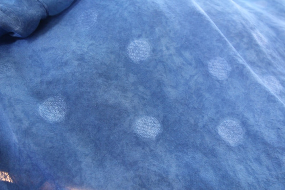藍染め♪水玉模様のシルクストール 2枚目の画像