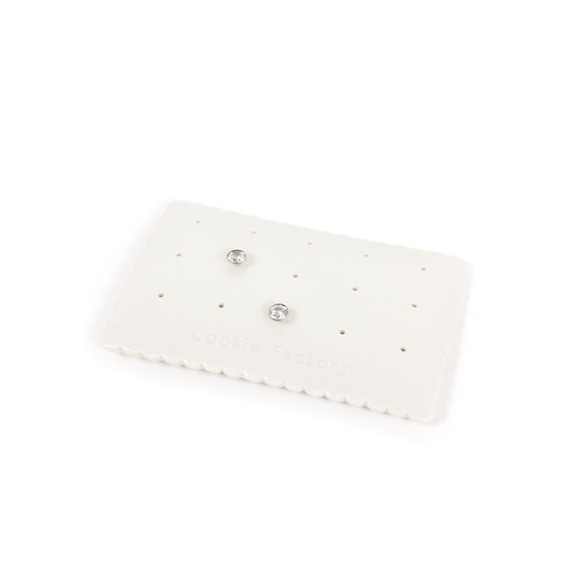 手作りの白い磁器のイヤリングの収納とディスプレイスタンド純粋な白い磁器の正方形のブロックの形ビスケット 1枚目の画像