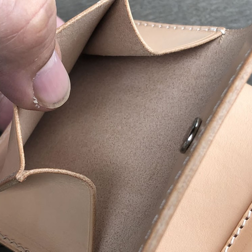 本革ヌメ革 レザー財布 コンパクトウォレット 生成りナチュラル 本革レザーミニ財布 手縫い 生成りナチュラル｜Yahoo!フリマ（旧