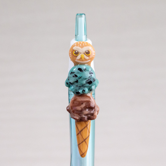 フクロウアイスクリーム(コキンメフクロウ) アートボールペン デコボールペン 3枚目の画像