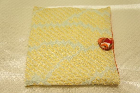 正絹のティッシュポーチ（BOXティシュ用） 1枚目の画像