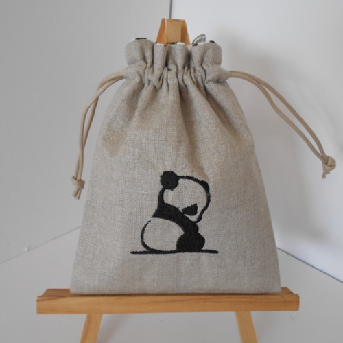 パンダさん刺繍のリネンの巾着ポーチ 小 中 大 巾着袋 もちぶ
