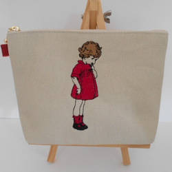 刺繍の帆布のポーチ 可愛いフランスの女の子レッド １６㎝　１８㎝　２０㎝ 6枚目の画像