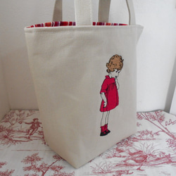 刺繍の帆布のミニトートバッグ　フランスの可愛い女の子　レッド 2枚目の画像