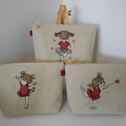 選べる可愛い バレリーナの女の子刺繍の帆布のポーチレッド １６㎝ 18㎝　２０㎝ 1枚目の画像