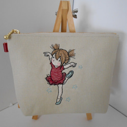 選べる可愛い バレリーナの女の子刺繍の帆布のポーチレッド １６㎝ 18㎝　２０㎝ 4枚目の画像