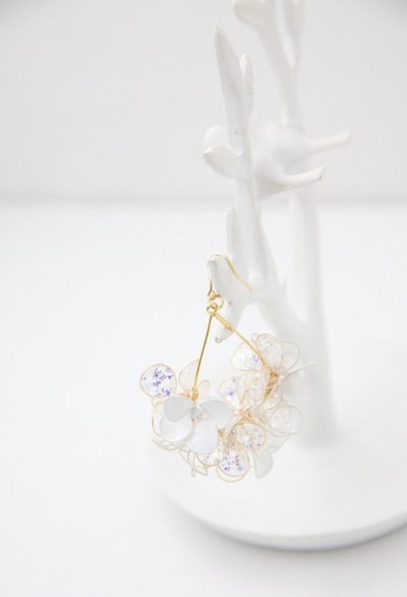 懸垂憐愛彩白花（白white）一對 第1張的照片