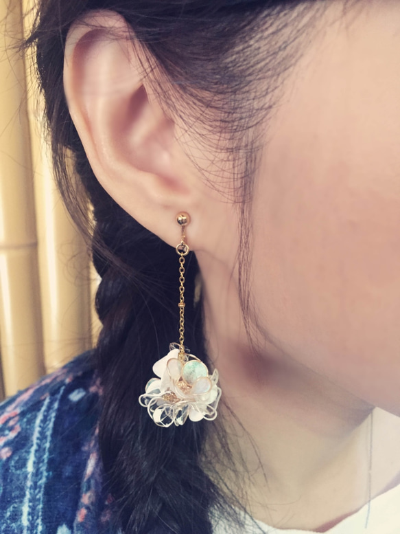 懸垂憐愛彩白花球（白white）一對 第2張的照片