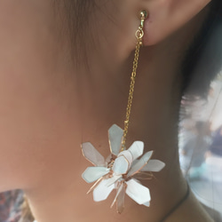 Funk Crystal 放克水晶垂墜金鍊耳環/耳針/樹脂(一對)可單賣 第3張的照片