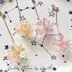 六角貝殼彩花球垂墜耳環⭐︎耳環/耳針/樹脂(一對)（金） 第3張的照片