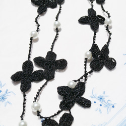 優雅x成熟可愛✲ --- 十字珍珠長項鍊 --- 蕾絲針織珍珠【黑色】 第3張的照片