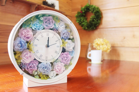 花時計・置時計・丸時計・ドライフラワー cocoon flower clock 母の日ギフト 1枚目の画像