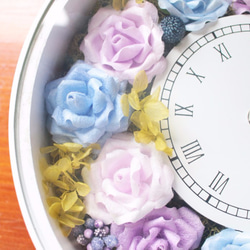 花時計・置時計・丸時計・ドライフラワー cocoon flower clock 母の日ギフト 2枚目の画像
