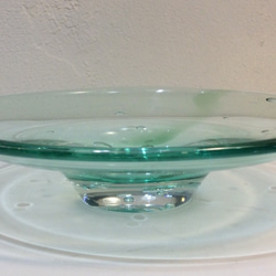 ガラス皿「泉」（緑-1) 2枚目の画像