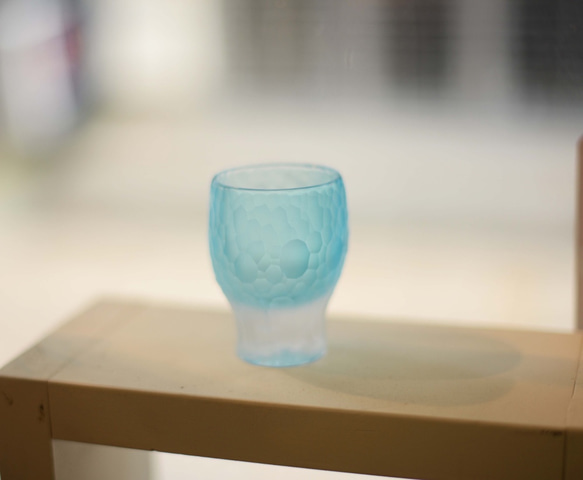 元町切子　酒杯「氷杯」（水色） 4枚目の画像