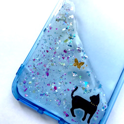 猫と蝶 グラデーションiPhoneケース スマホケース ブルー 3枚目の画像